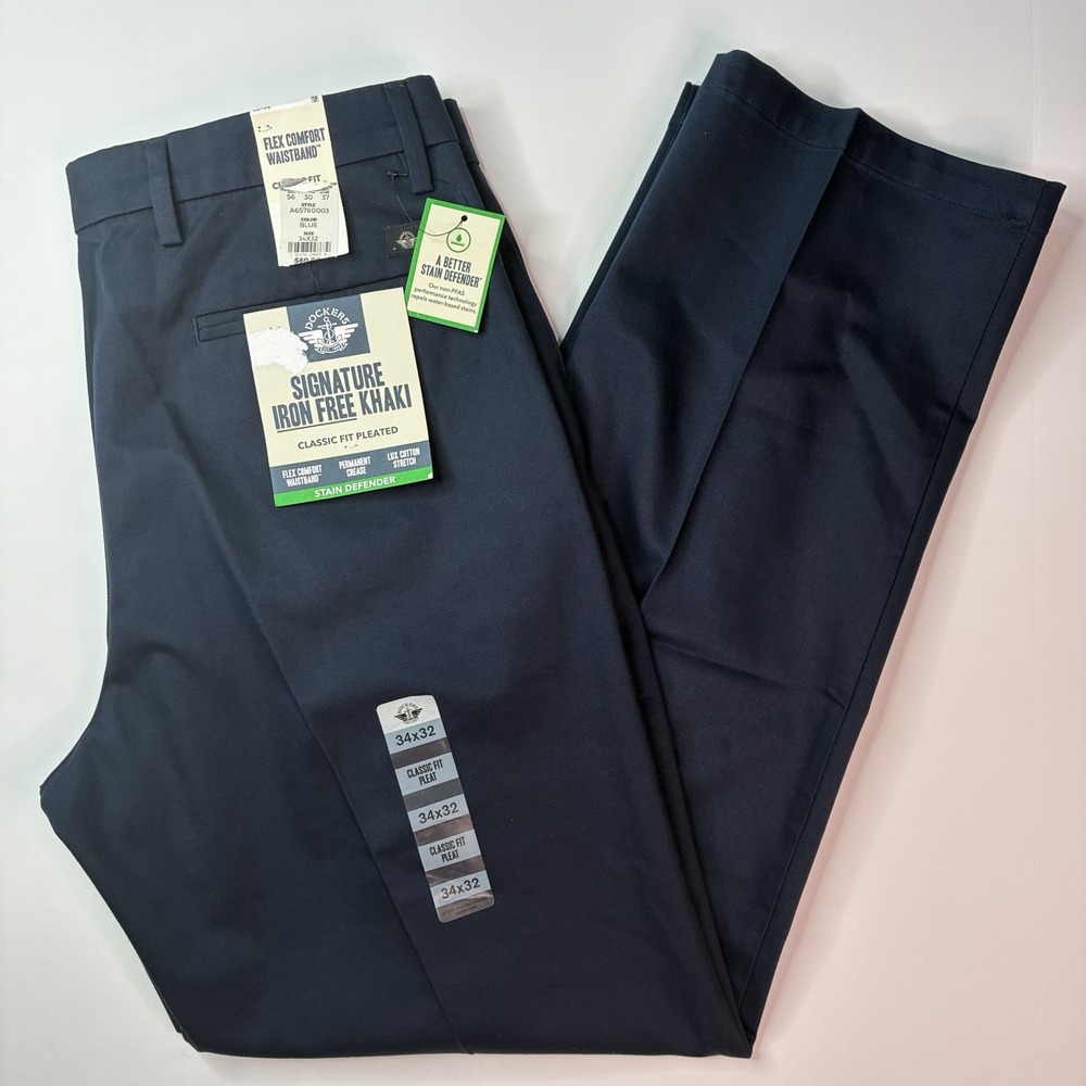 Dockers Signature Khakis Men's 34x32 Blue Classic Fit Pleated Comfort Waistband